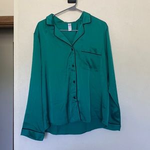 Green Satin Sleep Set (NWOT)